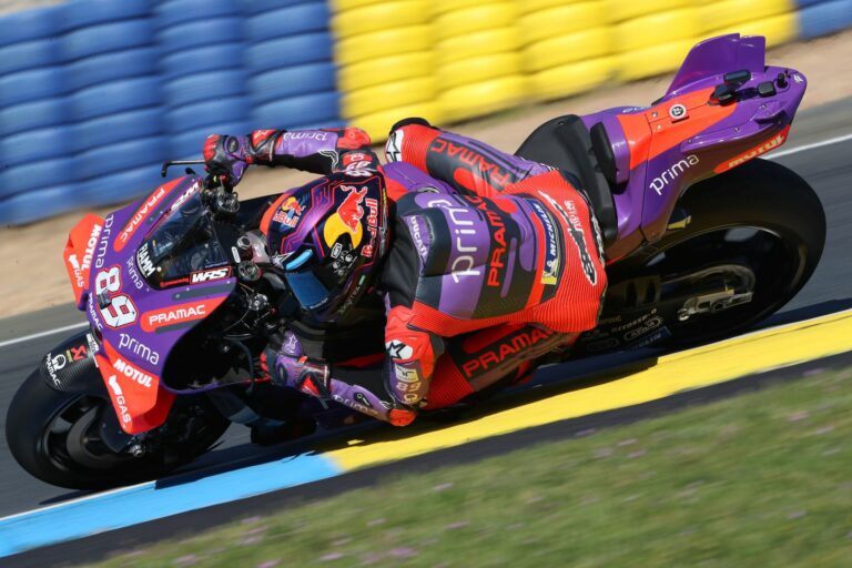 Martín magabiztosan nyert, Bagnaia drámája után Marc Márquez dobogóra állhatott a Le Mans-i sprinten