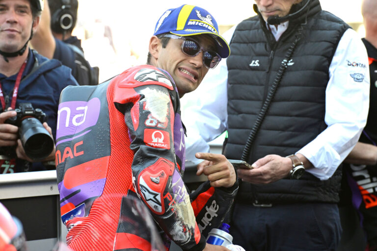 Martínnak Bezzecchi bukásáig nehéz dolga volt, Marc Márquez sokkal szerényebb célt tűzött ki