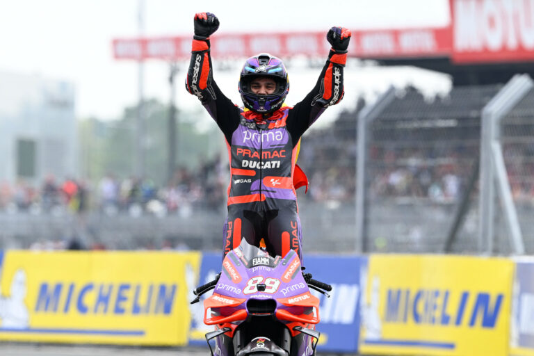 Martín továbbra is rendületlen, de vajon ez elég lesz a gyári Ducati üléséhez?
