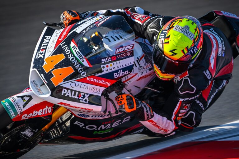Cenet nagy fölénnyel nyert Ogura előtt a Moto2-ben, a jövőre MotoGP-s Chantrát kórházba vitték