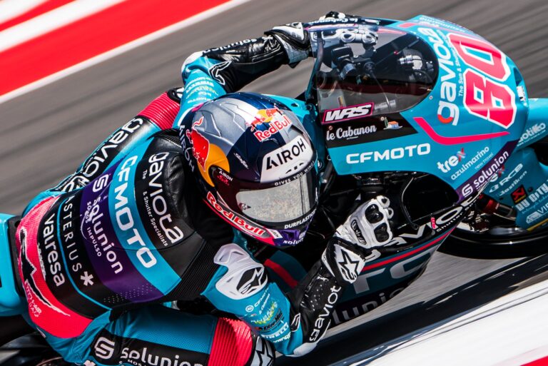 Veijer az élről esett ki, Alonso nyerte az izgalmas Moto3-as futamot, amivel meccslabdához jutott