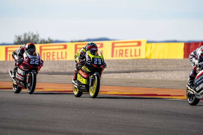 Farkas Kevin nagyot bukott a JuniorGP-ben, Rossi Moor máris pontot szerzett a Moto2-esek között