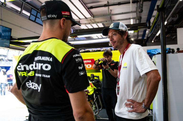 Rossi veszélyben érzi csapata helyét a MotoGP-ben?