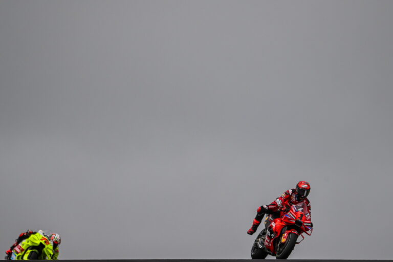 Bagnaia vitorlához hasonlította motorját, szerinte Martín „játszadozott” velük