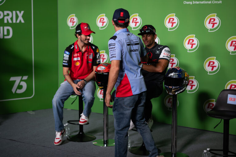 Marc Márquez kijelentette, Martín és Bagnaia is szenved, majd visszautalt a Rossi-féle botrányra