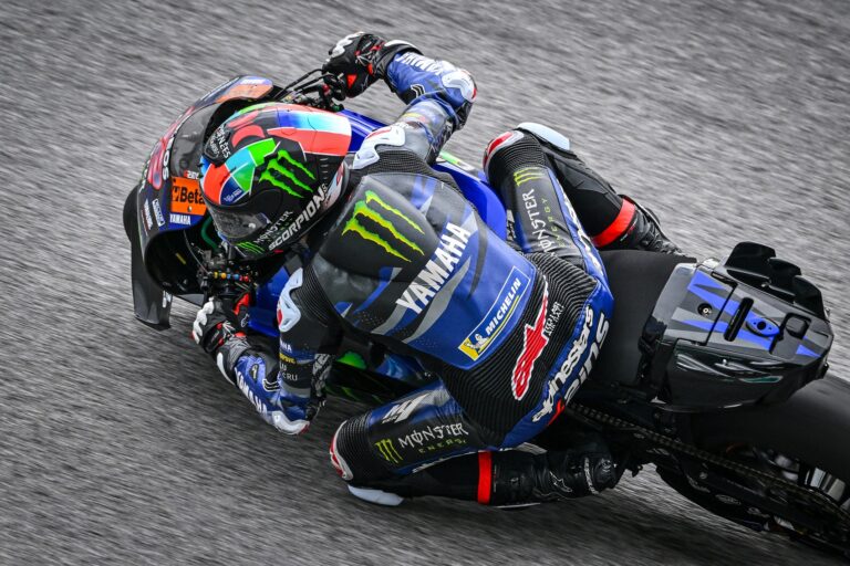 Nem lehet nagy különbség a teljesítményben – miért fejleszt V4-es blokkot a Yamaha
