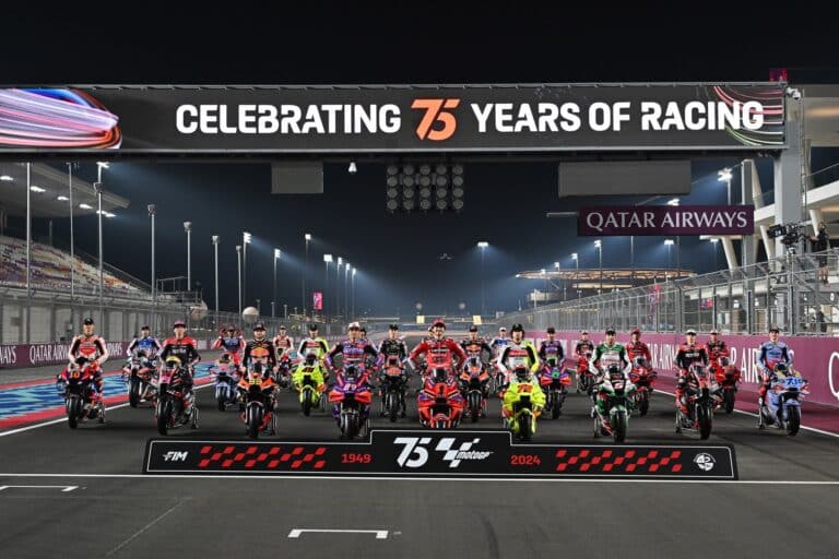 „Menjetek ki egy MotoGP-hétvégére!” – ezt üzenik a szurkolóknak a mezőny tagjai az új évre