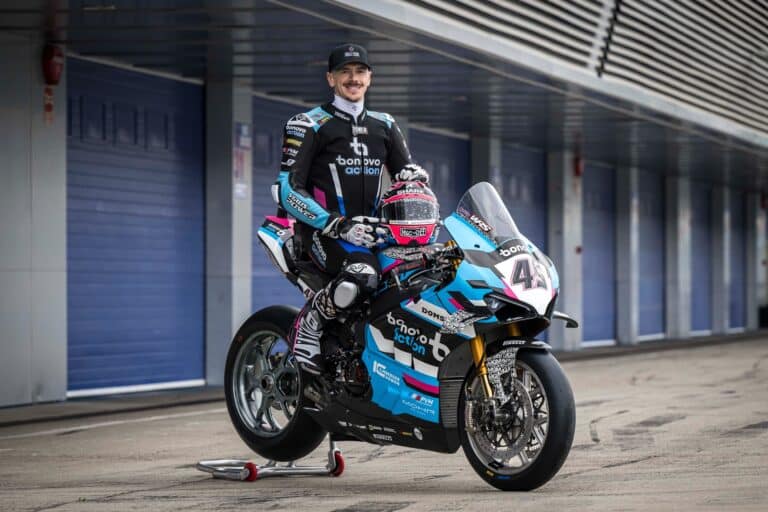 A korábbi MotoGP-pilóta bevallotta, fizetnie kell azért, hogy versenyezhessen a Superbike-vb-n