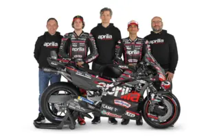 Aprilia,bemutató, 2025 , Fabiano Sterlacchini, Paolo Bonora, Massimo RivolaMarco Bezzecchi, JOrge Martín,