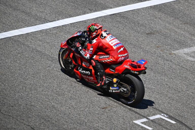 Bagnaia megkongatta a vészharangot? – szerinte úgy tűnik, Marc Márquez jobb formában van nála