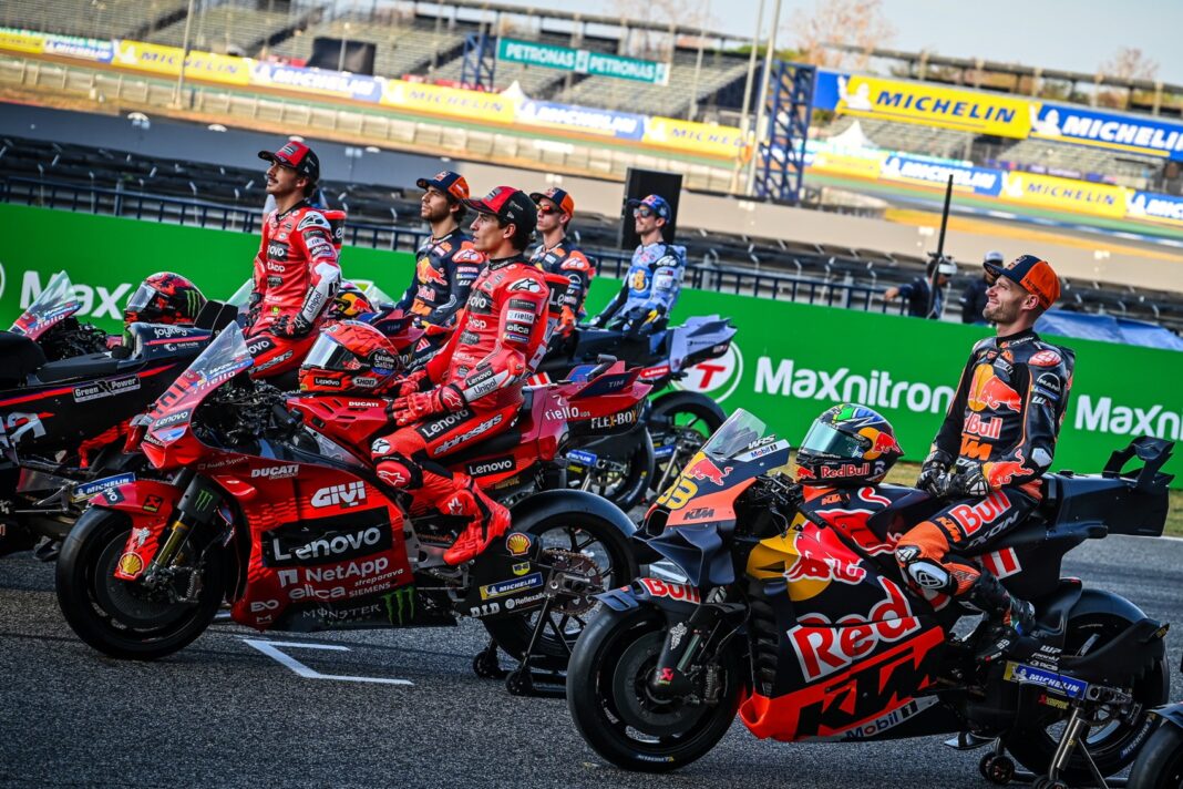 Buriram, Thai Nagydíj, MotoGP. csütörtök, fotózás, 2025, Brad Binder, Francesco Bagnaia, Marc Márquez