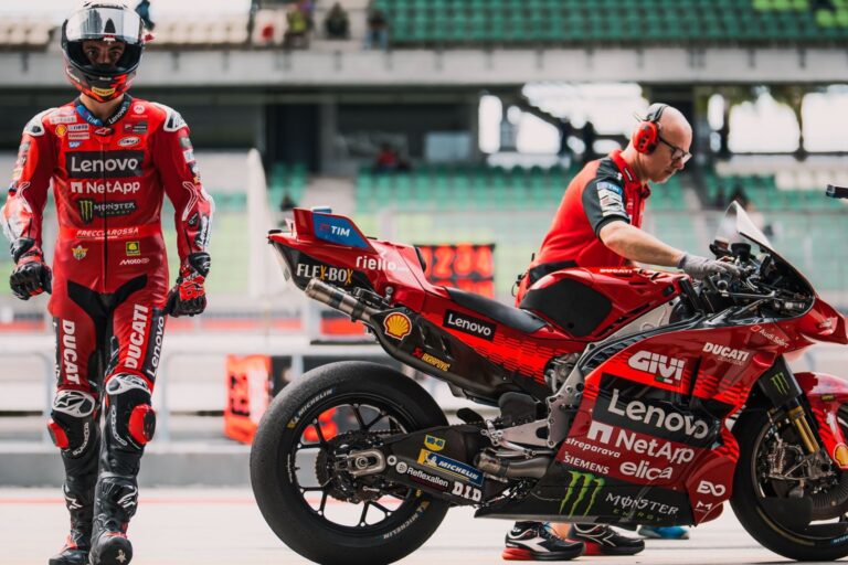 Bagnaia vonakodva mérte össze tavalyi és idei motorját, amelyet még nem teljesen próbálhatott ki
