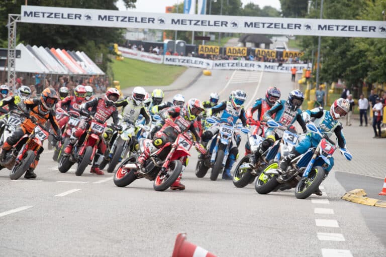 Folytatódik az S1GP világbajnokság, megjelentek a napijegyek a Magyar Nagydíjra