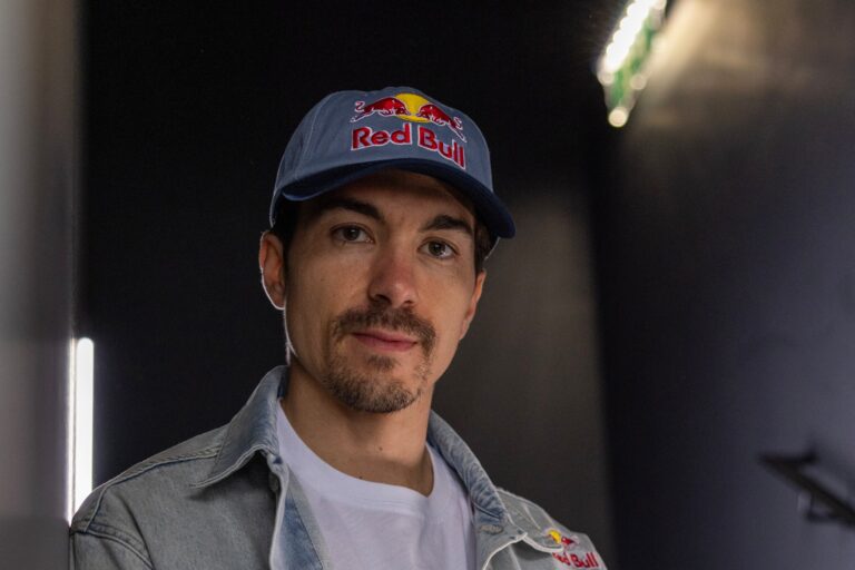 Így segít a „bálvány” Pedrosa Viñalesnek, aki más helyzetben van, mint az elmúlt tíz évben