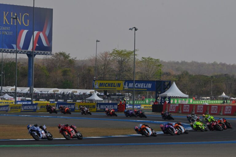 Megégett lábak és kezek – változtatni kellett volna az eredeti terveken a MotoGP futama előtt?