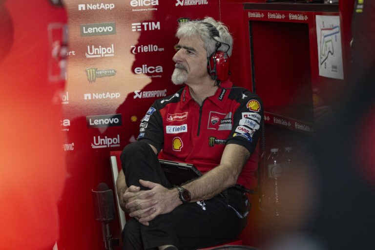 A Ducati főnöke berágott az Aprilia vezérére, de végül más fúrta meg a szabályváltoztatási kérelmet