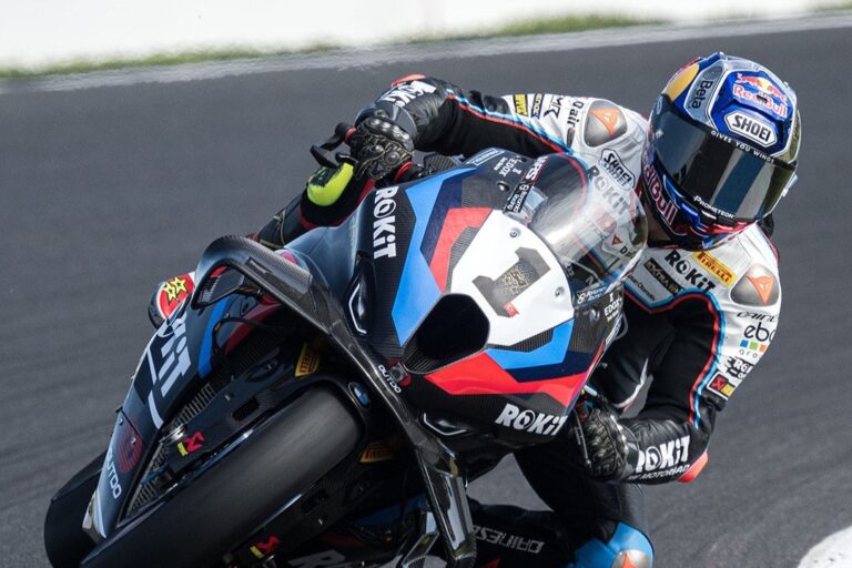 Razgatlıoğlu nagy fölényben zárta az élen az elátkozott Superbike-vb tesztjének első napját