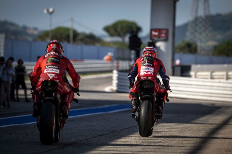 El kellett halasztani az új Ducati Panigale bemutatkozását, az időjárás tett keresztbe a terveknek