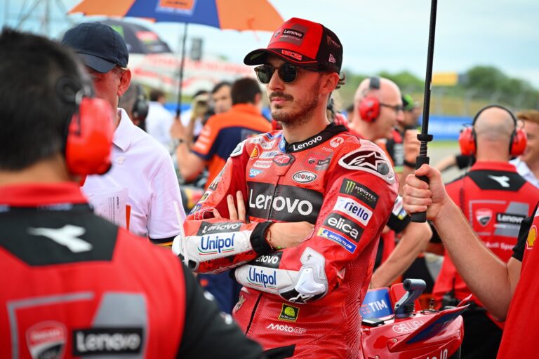 Bagnaiáék beszélgetéséből kiderült, nem tudott Marc Márquez cseléről, csak az „okost” követte (videó)