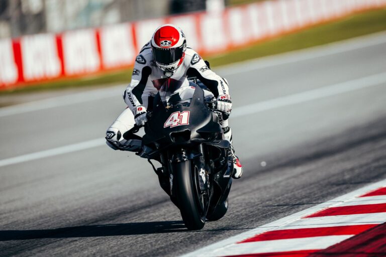 Hivatalos: Aleix Espargaró hazai pályán debütál a Honda pilótájaként