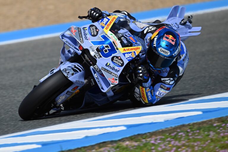 Marc Márquez bukott, Álex első MotoGP-győzelmével írt történelmet a Ducati Jerezben