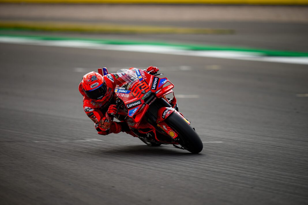 MotoGP, Marc Márquez, Ducati, Brit Nagydíj 2025, péntek