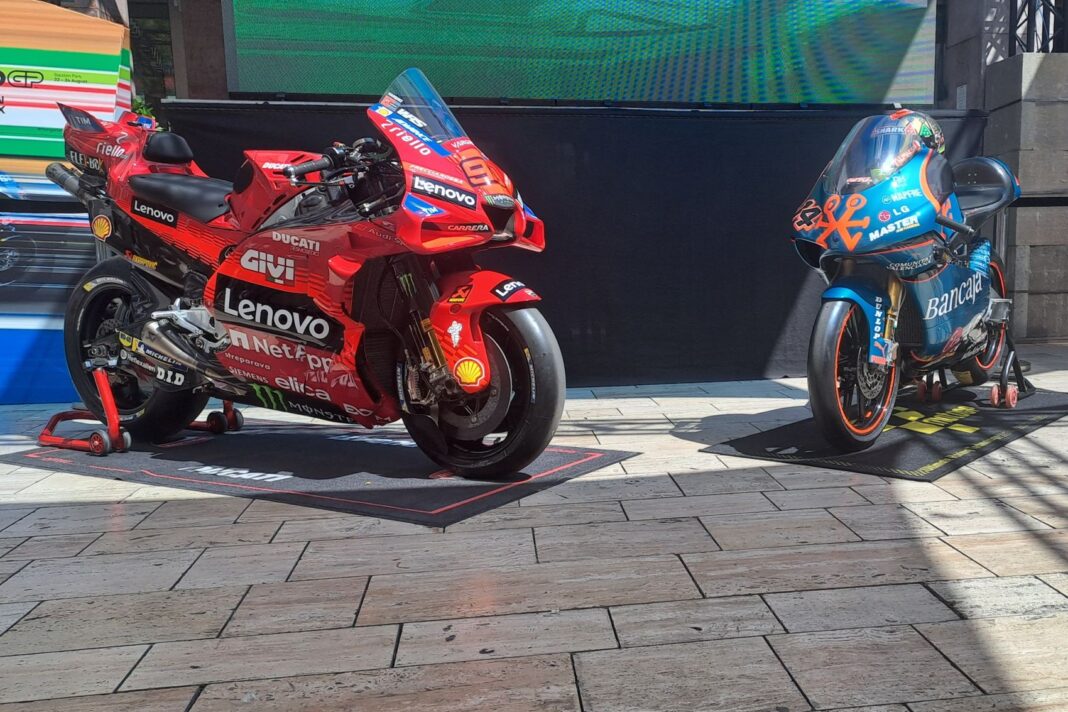 Marc Márquez és Talmácsi Gábor replikamotorja, Akvárium Klub, 2025