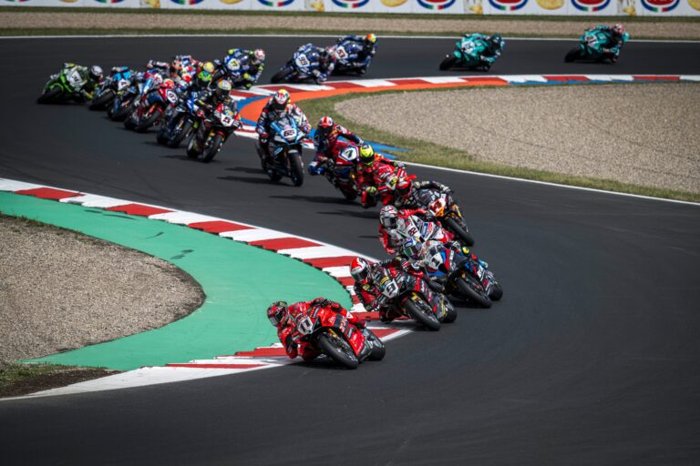 Módosított a Superbike-vb a sokat kritizált szabályán 