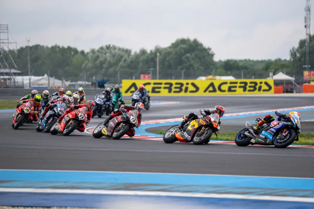 Balaton Park, második futam, USUperbike, rajt, 2025