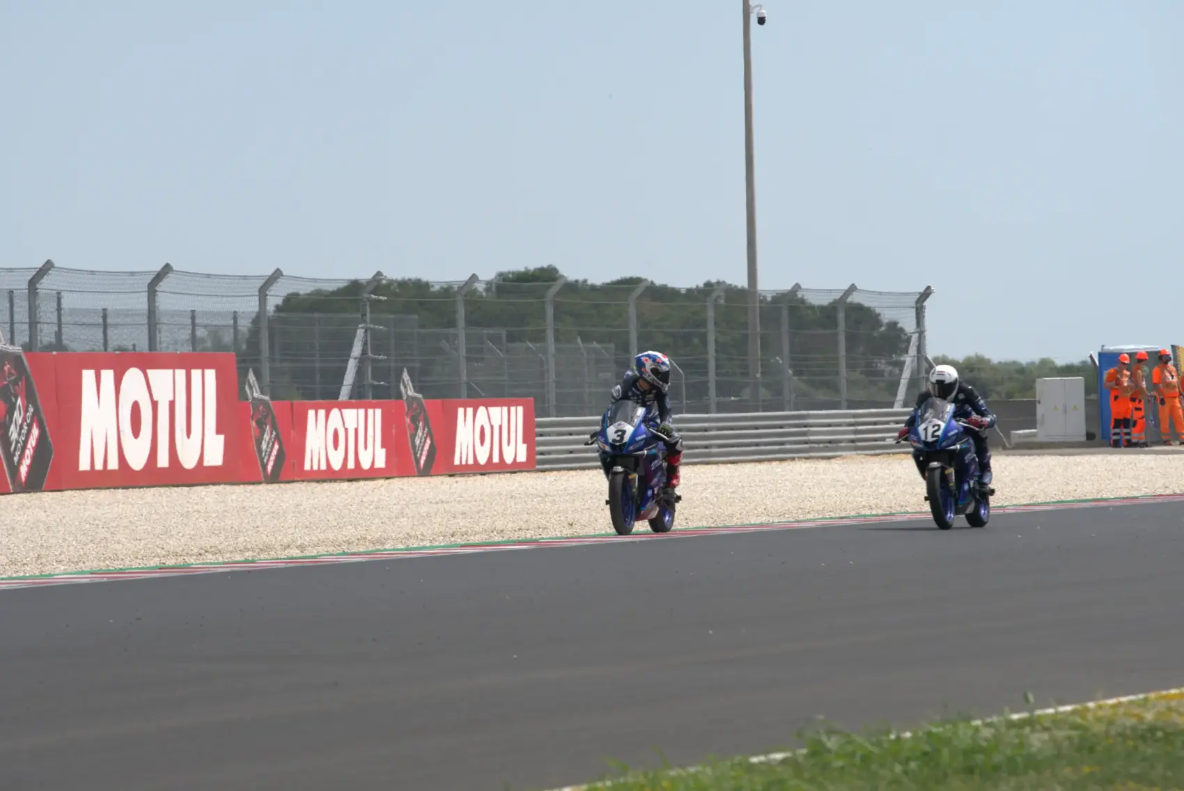Yamaha R3, Blu Cru világkupa, Barta Kristóf, Balaton Park 2025, péntek