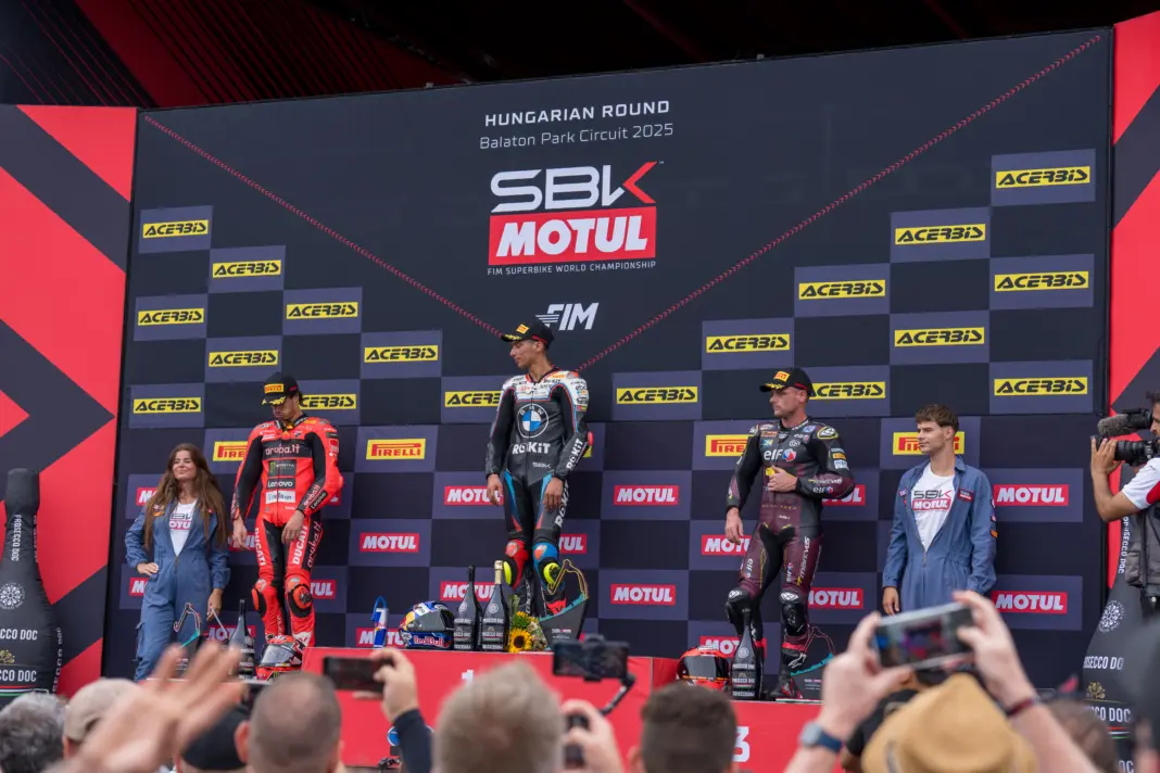 Superbike-vbm Nicolò Bulega, Toprak Razgatlıoğlu, Sam Lowes, dobogó, Balaton Park Circuit 2025, vasárnap