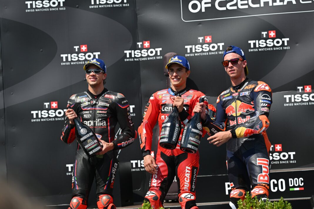 MotoGP, Marco Bezzecchi, Marc Márquez, Pedro Acosta, dobogó, Cseh Nagydíj 2025, vasárnap