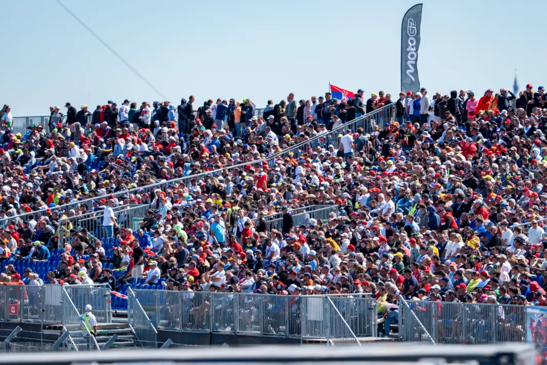 MotoGP, Magyar Nagydíj 2025, szurkolók, vasárnap