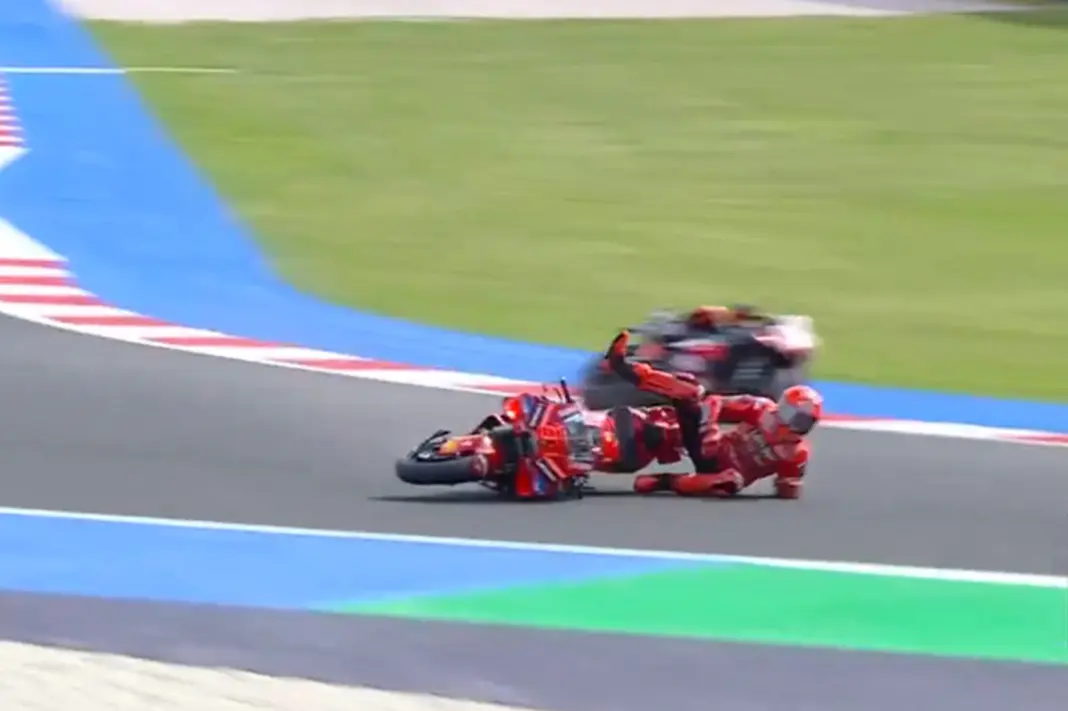 Marc Márquez, bukás, Misano, sprint, 2025