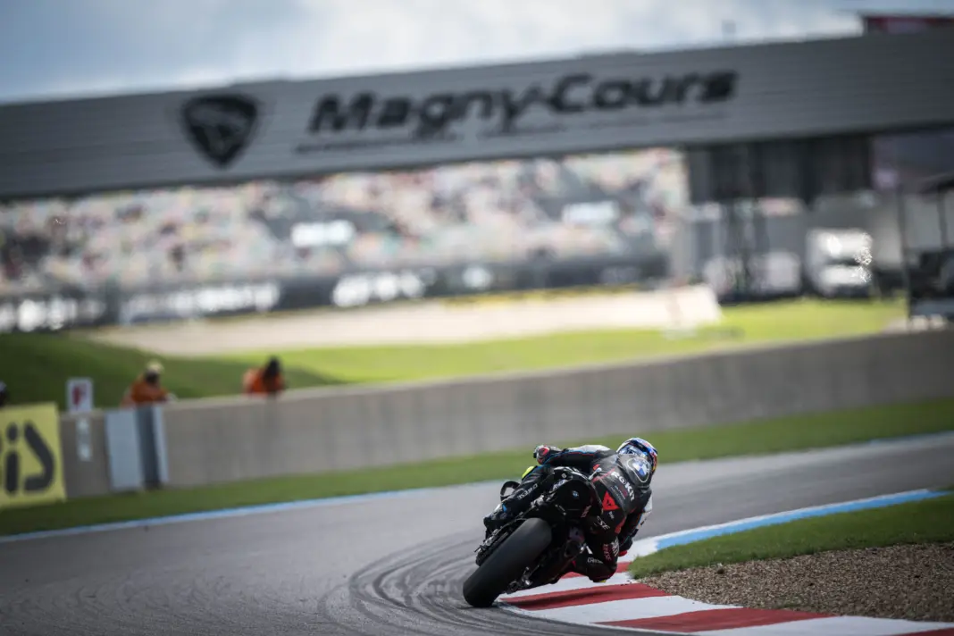 Superbike-vb, Toprak Razgatlıoğlu, BMW, Magny-Cours 2025, péntek