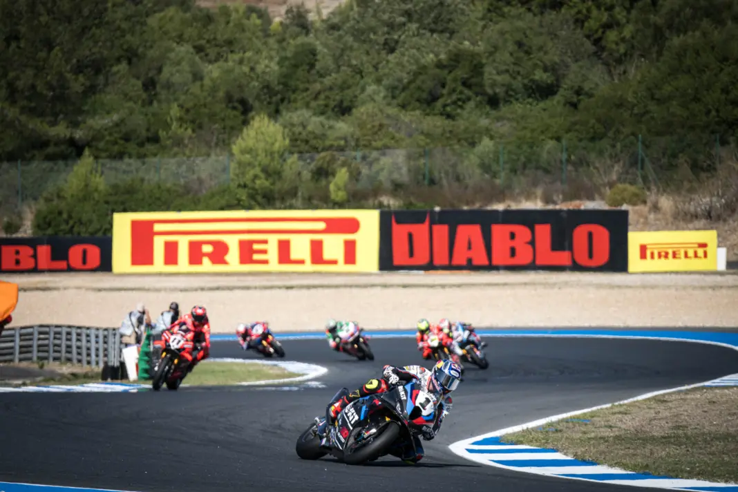 Superbike-vb, Toprak Razgatlıoğlu, BMW, Nicolò Bulega, Ducati, Estoril 2025, szombat