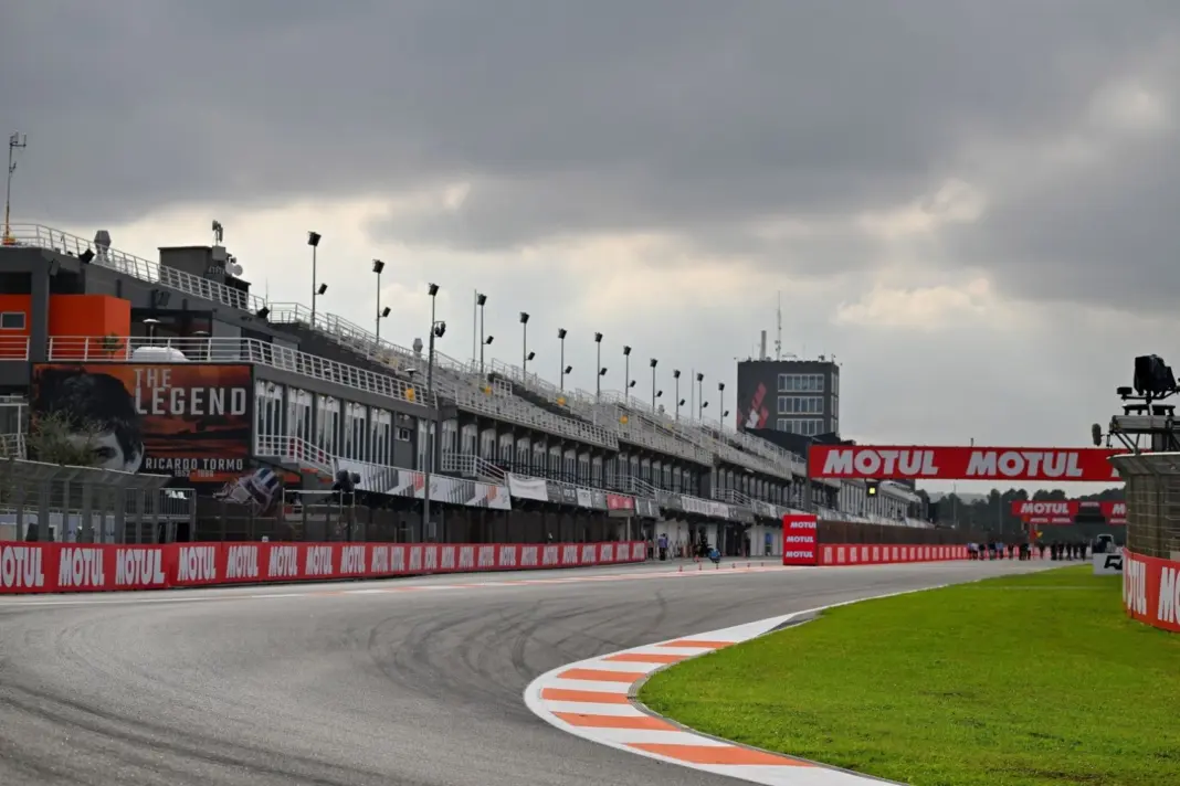 A versenypálya, Valenciai Nagydíj, 2025, csütörtök