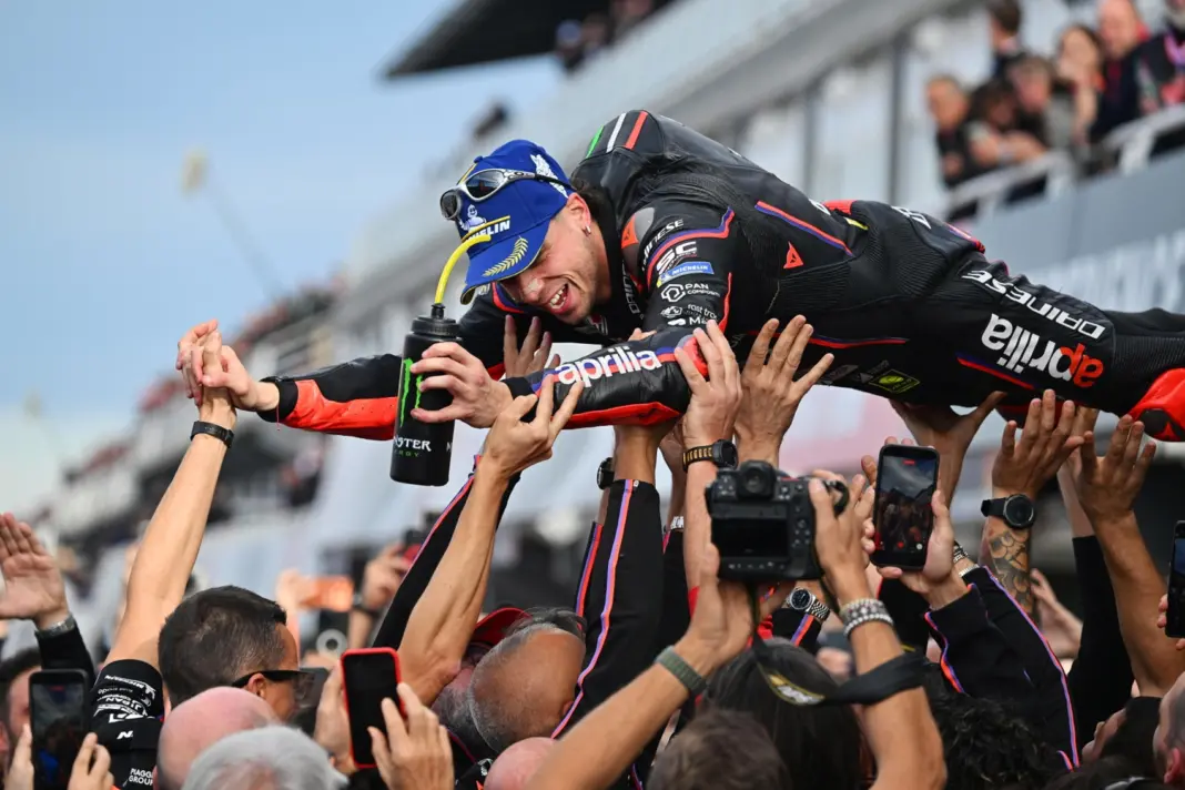 Marco Bezzecchi, Aprilia, Valenciai Nagydíj, 2025, vasárnap