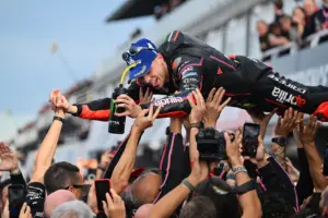 Marco Bezzecchi, Aprilia, Valenciai Nagydíj, 2025, vasárnap