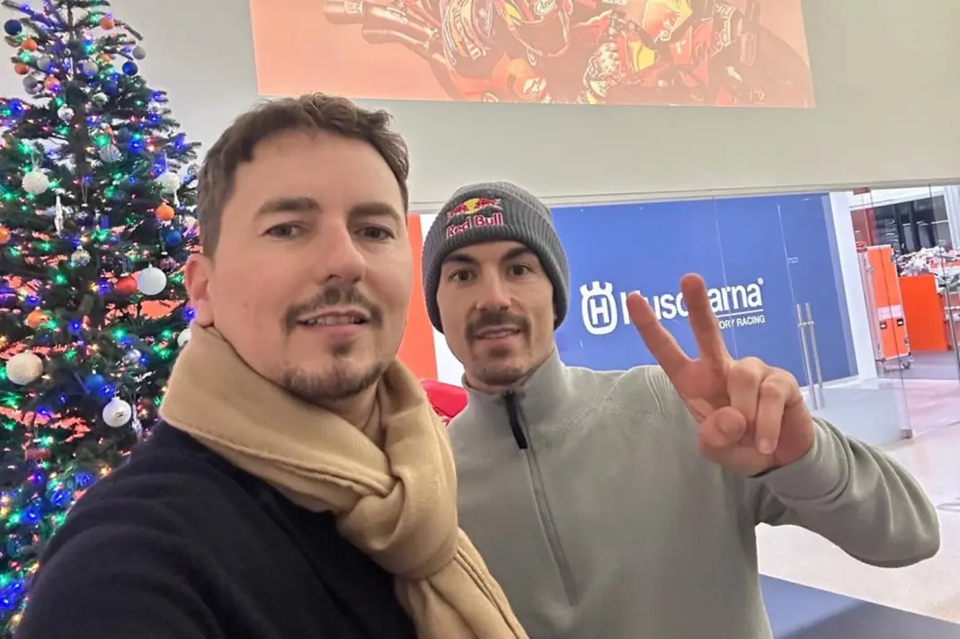 Jorge Lorenzo, Maverick Vinales, 2025, KTM központ